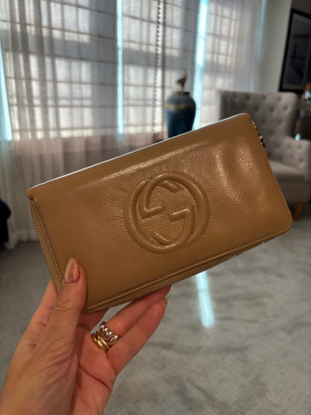 Gucci Taupe/Beige Rich Leather Zip Long Wallet with Embossed GG - Picture 2 of 10